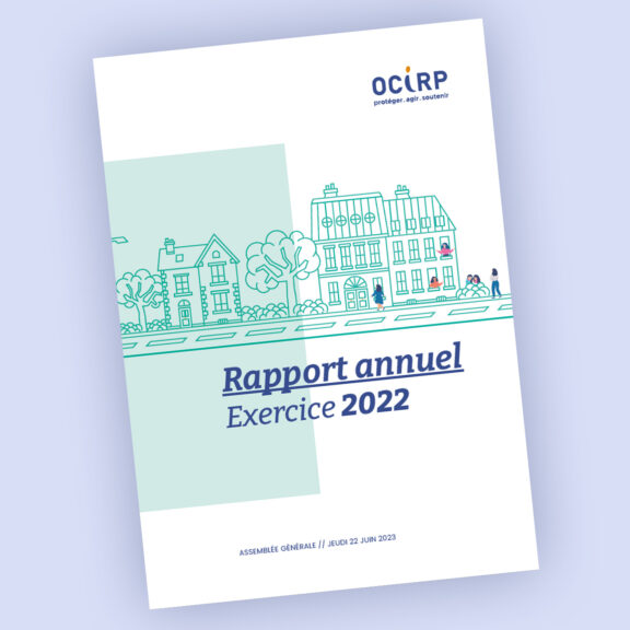 couv du rapport annuel exercice 2022, frise verte représentant une ville et personnages